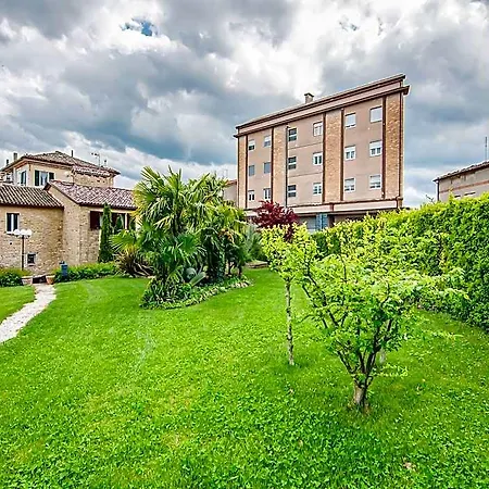 Belvilla By Oyo Rose Di Fratta 4 Hotel 2*